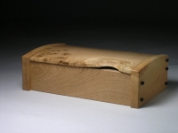 A deep pivot hinge desk box