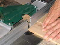 Rebate lid and base